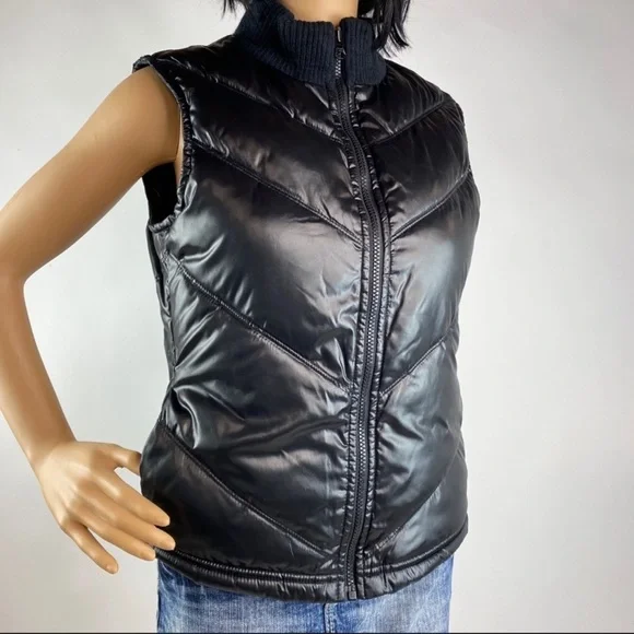 Old Navy Quilted Puffer Vest Knit Mock Turtleneck Shiny Black Size Small - Picture 1 of 10